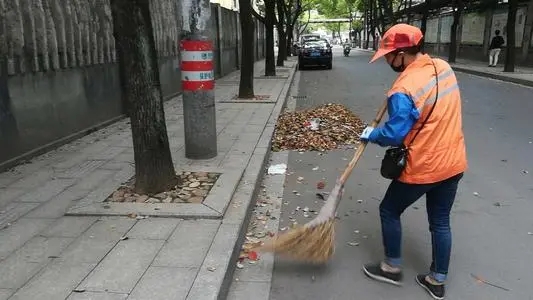 當(dāng)清潔服務(wù)遇上清晨雨掃拖一體車，一切都變得如此簡單