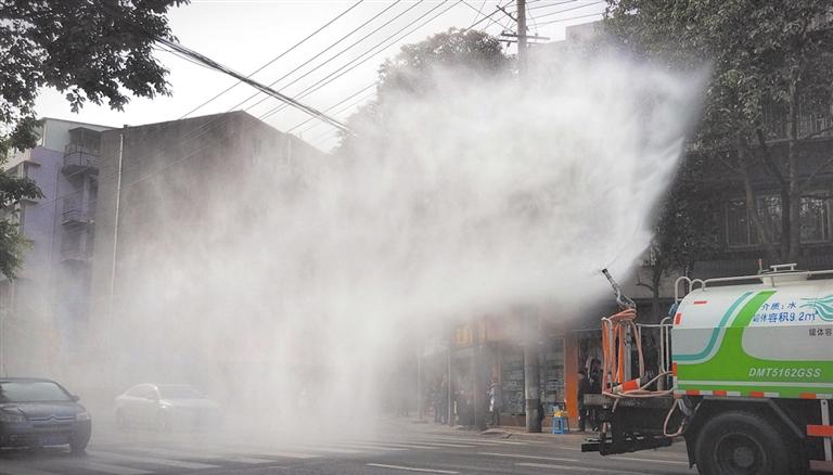 清晨雨：回顧?quán)嵵菔辍耙攒嚧恕钡缆非鍜攮h(huán)衛(wèi)車變革